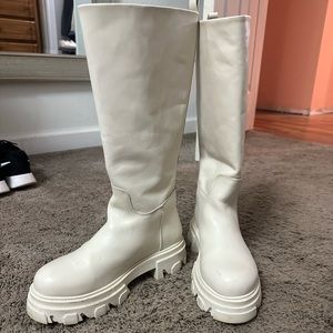 Steve Madden Off White Chunky Platform Boots